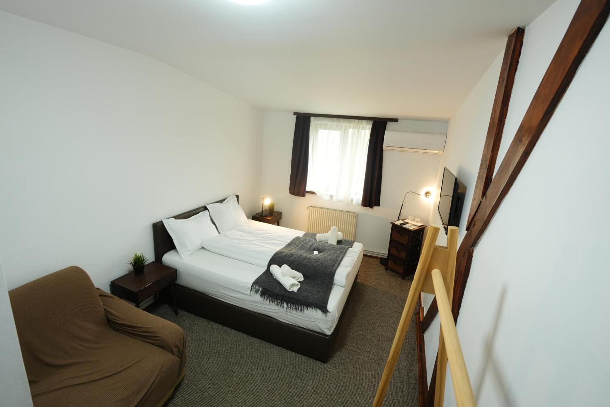 Gasthof Sara Sibiu Ngoại thất bức ảnh
